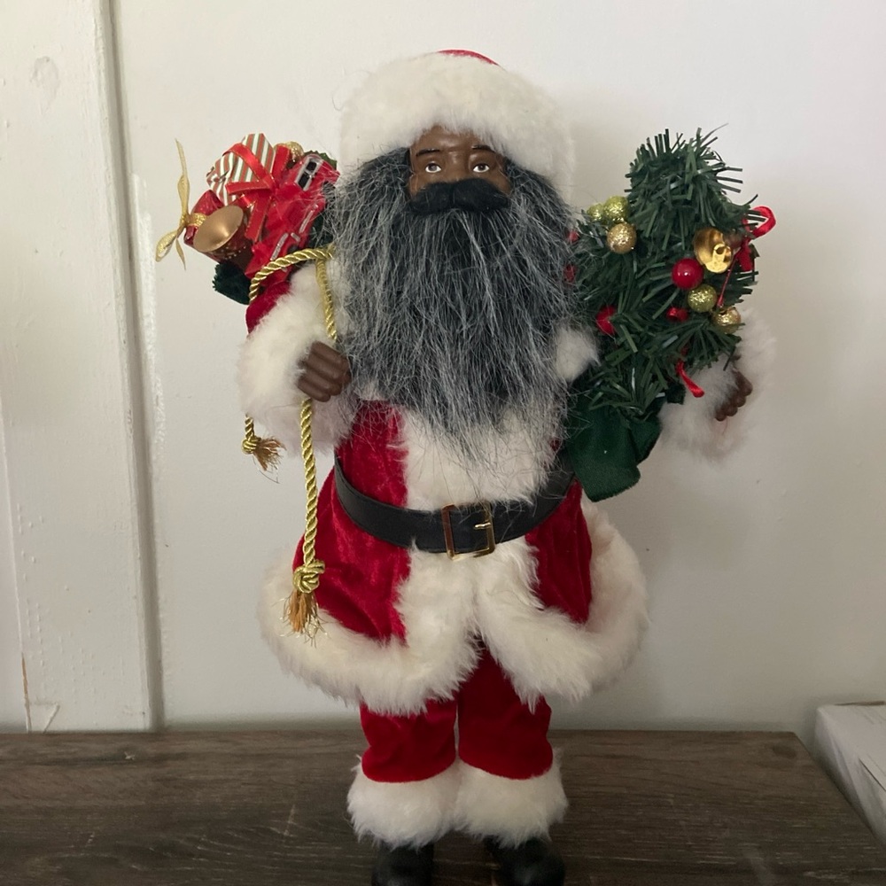 Collectible Santa Decor Figure